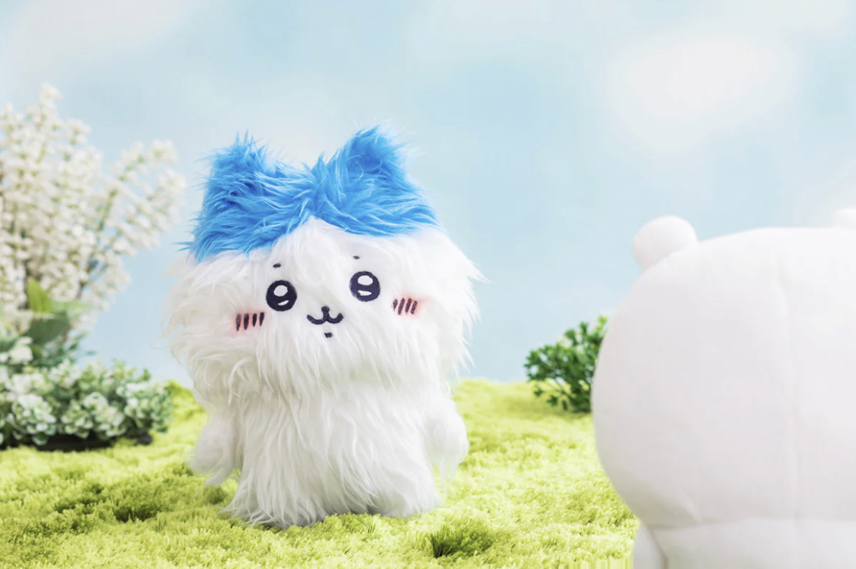 Chiikawa Extra Fur Hachiware Plush — CHIIKAWA MERCH